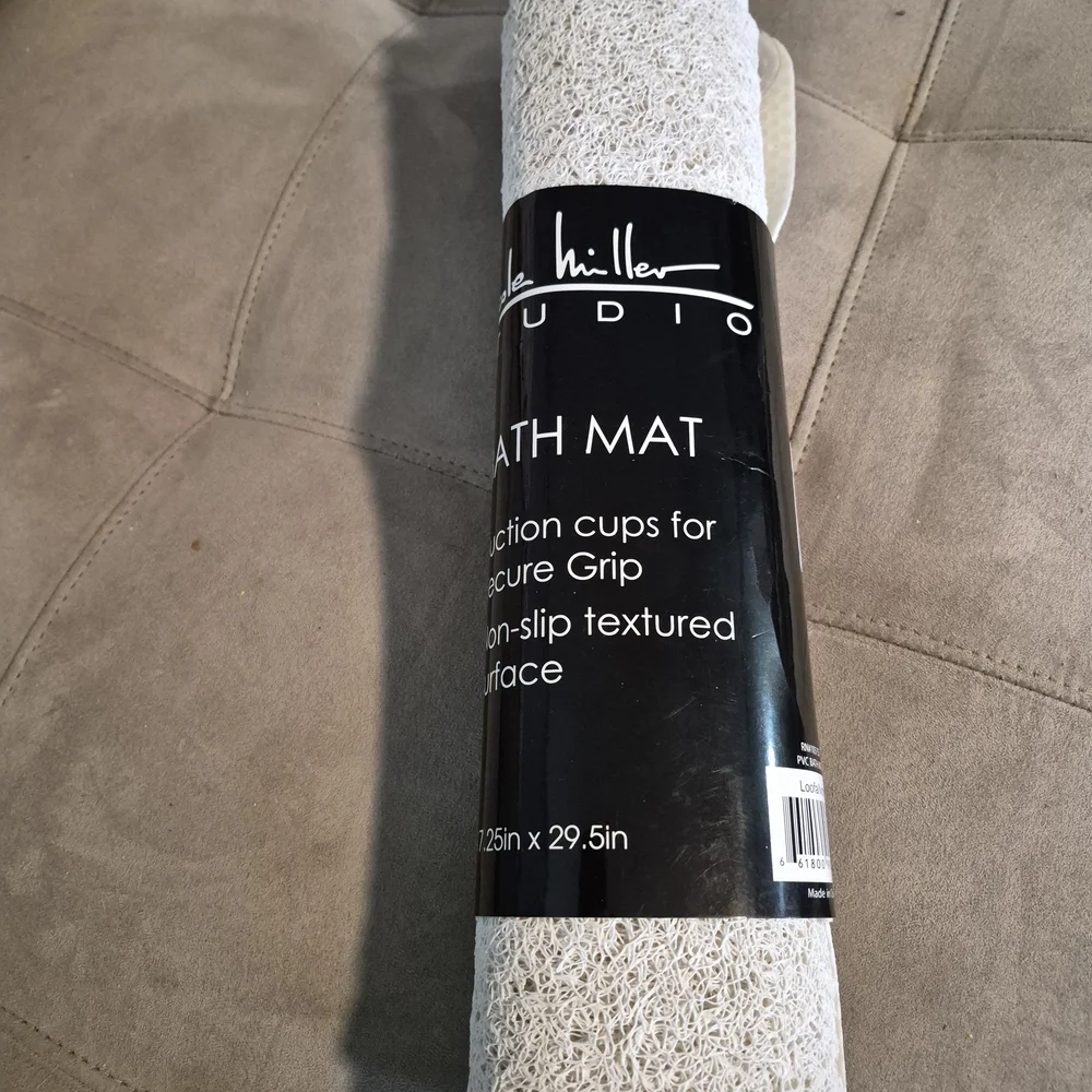 Non-Slip White Bath Mat By Nicole Miller Studio